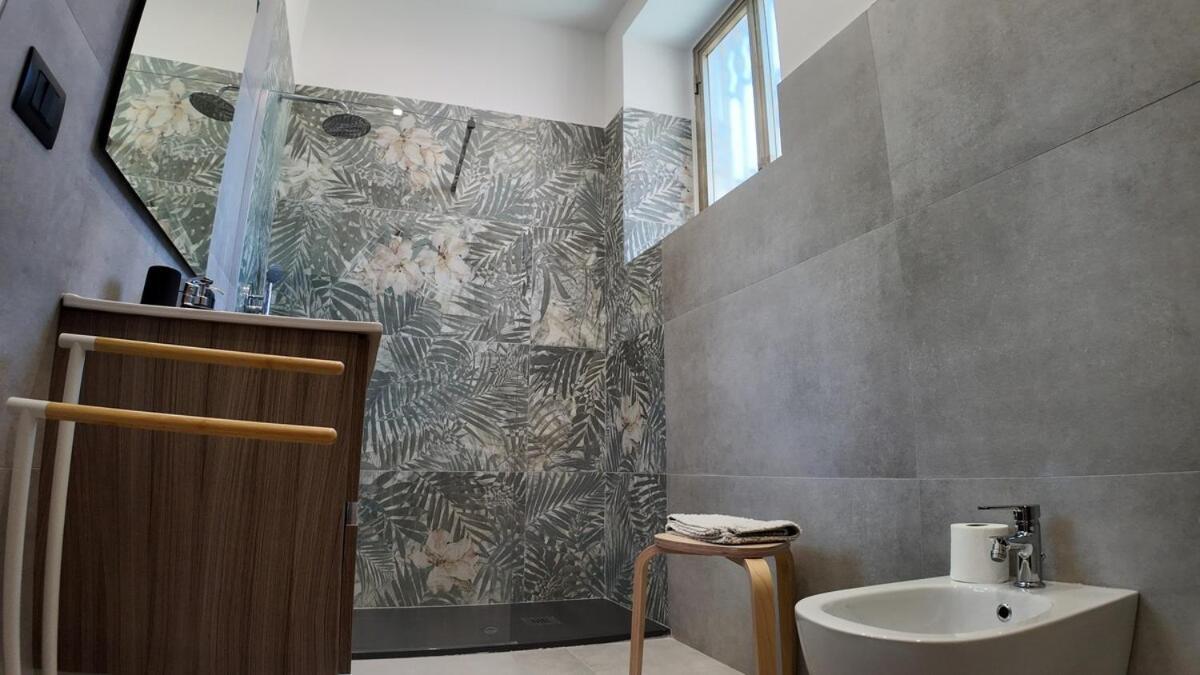 Casa Manu Nuovo Appartamento In Centro Storico Benevento Bagian luar foto